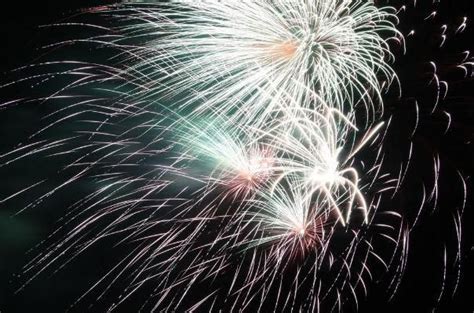 5 Happy Things: New Year's Fireworks Edition | New year fireworks ...