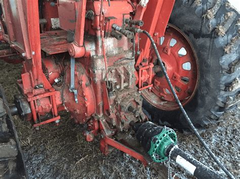 The Safe And Efficient Use Of Tractor Three Point Hitches Cornell Small Farms