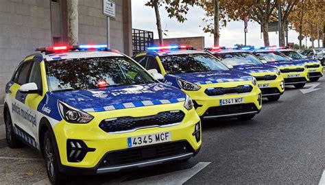 La Policia De Terrassa Suma Cinc Vehicles H Brids M S