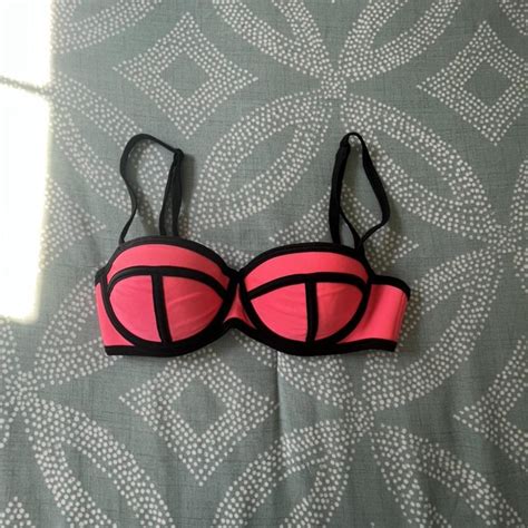 Triangl Bikini Top Barely Worn Size XXS Hot Pink Depop