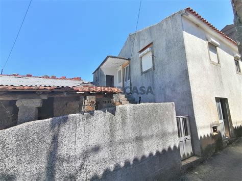 Moradia Casa de Campo T3 à venda em Lamas SUPERCASA