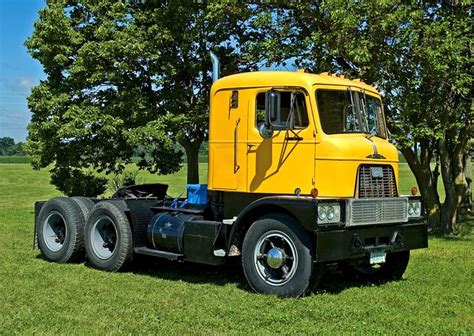 Pin By Marc On Trucking Classic Trucks Big Trucks Mack Trucks