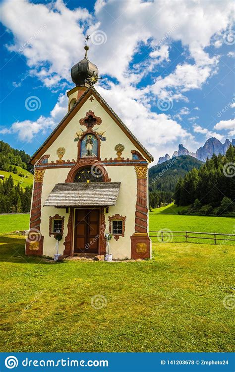 Iglesia De St John De Nepomuk Los Di Funes Italia De Val Foto De