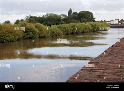 The Trent Aegir An Undular Type Of Tidal Bore In Gainsborough In