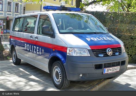 Einsatzfahrzeug BP 30401 Volkswagen Transporter T5 HGruKw A D