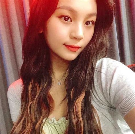 Pesona Umji Gfriend Dengan Rambut Ombre Saat Comeback Makin Kece