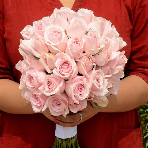 Pristine Pink Roses Bouquet , Flowers for Birthdays