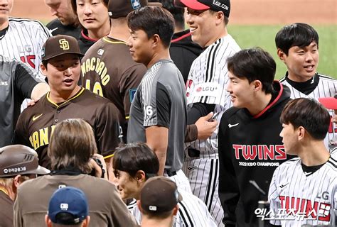 스포키 고우석 오랜만에 만난 Lg 선수들과 수다 포토