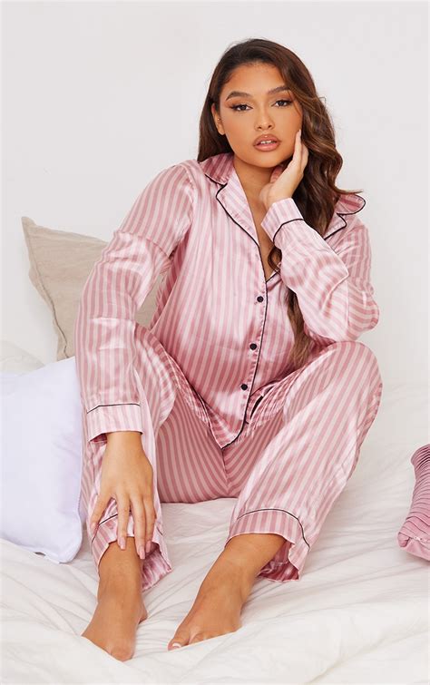 Pink Christmas Pajamas Prettylittlething Usa