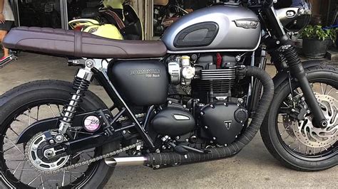 Triumph Bonneville T120 With Short Straight Pipes Youtube