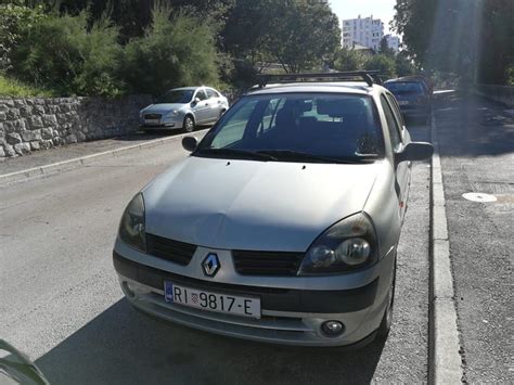 Renault Clio V God