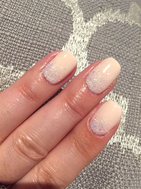 Cnd shellac naked naïveté with lecente glitter nail art Cnd Nails Cnd