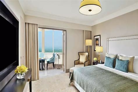 Book The Taj Mahal Hotel New Delhi | India with VIP benefits