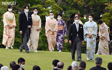 日経 写真映像 On Twitter 【令和初の園遊会】 天皇、皇后両陛下主催の春の園遊会が11日、赤坂御苑で開かれました。4年半ぶりの