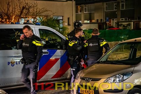 Arrestatieteam Valt Woning Binnen Na Schietpartij Met Zwaargewonde