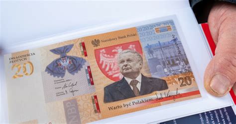 20 złotowy banknot z Lechem Kaczyńskim najlepszym banknotem