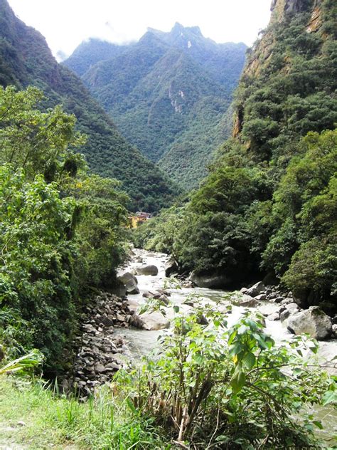 Solve In The Mountains Near Cusco Peru Jigsaw Puzzle Online With