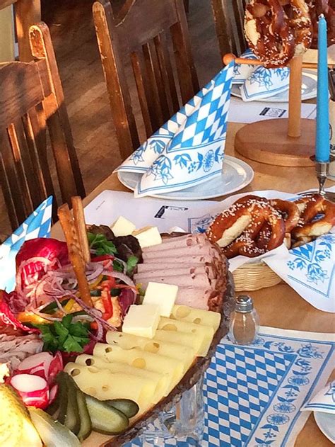 Bayrische Brotzeit Bayerische Brotzeit Wiesn Essen