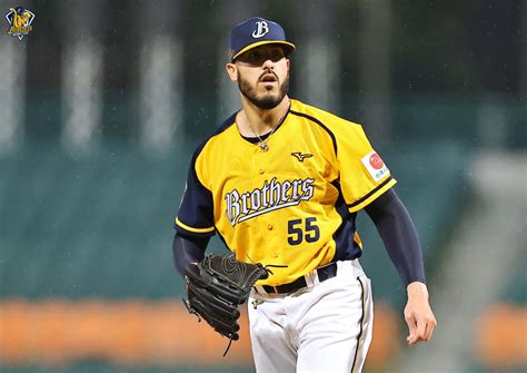 Ctbc Brothers Re Sign Shawn Morimando For 2023 Season Cpbl Stats