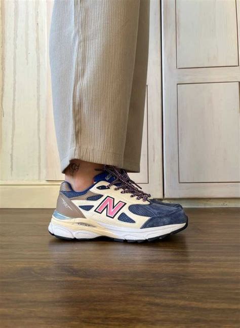 Кроссовки New Balance 990 V3 Kith Daytona мужскиеженские кросівки 2 850 грн Кросівки для