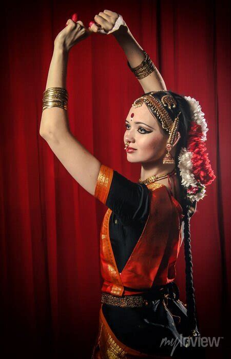 Indian Classical Dance Bharatanatyam Poses