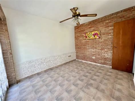 Casa Venta 33 años 5 ambientes 160m2 2 cocheras Luis Rueda 2500