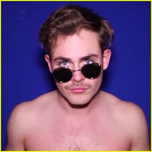 Stranger Things Dacre Montgomery Gets Shirtless In Audition Tape