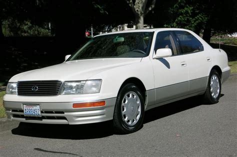 1995 Lexus LS400