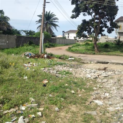 For Sale 1900sqm Plot Of Dry Land Fenced With Gate Lekki Peninsula