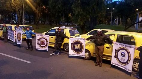 Taxistas protestan por algunas calles de Bogotá Transporte público