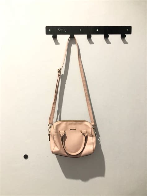 Tas Bershka Nude Barang Mewah Tas Dompet Di Carousell