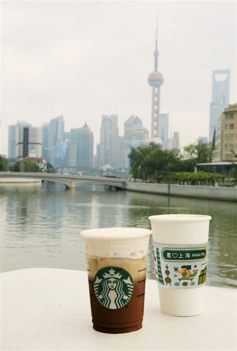 Starbucks Opens its 6,000th Store in China : Starbucks Stories Asia