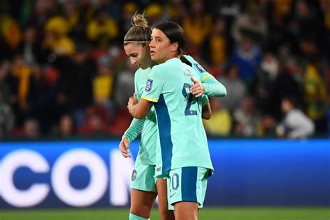 Sam Kerr ACL: Soccer world rallies around Matildas captain after ...