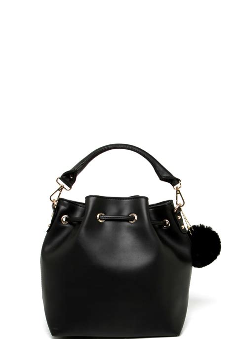 Bolsa Rebecca Bonbon Preta - Bolsa Saco REBECCA BONBON Bordado Preta - Compre Agora | Dafiti Brasil