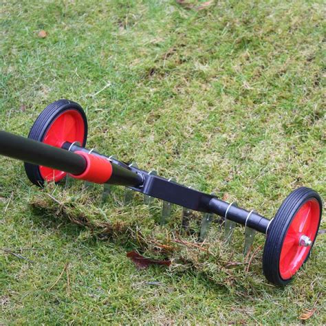 Wheeled Lawn Scarifier - Harrod Horticultural (UK)