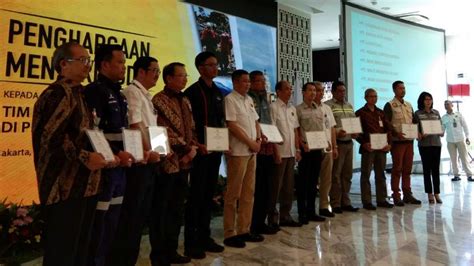 Foto Tujuh Perusahaan Bakrie Raih Penghargaan Menteri ESDM