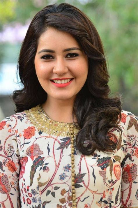 Rashi Khanna Wiki-Biography-Age-Height-Weight - Biographia | CelebNest