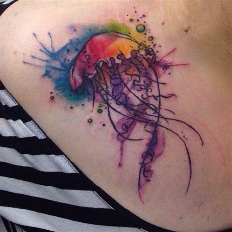 Art Spotlight S Photo On Instagram Watercolor Jellyfish Tattoo