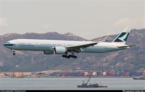 B Kpj Cathay Pacific Boeing Er Photo By Wong Chi Lam Id