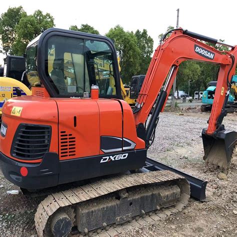 Good Running Condition Korea Original Cheap Price Doosan Dx60 6 Ton