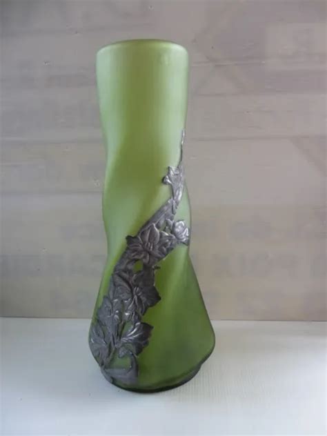 Vase En Pate De Verre Verte D Cor En Tain De Fleurs Art D Co Cm