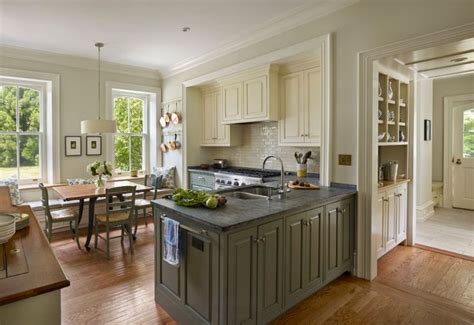 Two Tone Kitchen Cabinets With A Stylish And Modern Vibe Two Tone