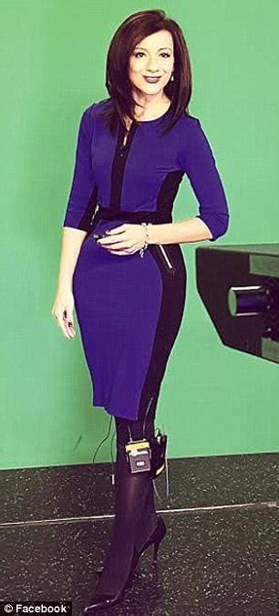 Female News Anchors Wear Same 20 Amazon Dress On Air Daily Mail Online