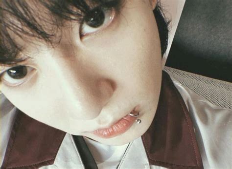 Pin de Kotaro Satoooo em Pins criados por você Foto jungkook