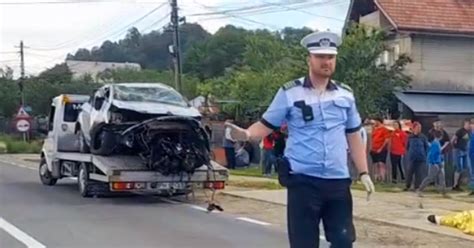 O persoana a decedat dupa un accident petrecut pe DN1 A la Măneciu FOTO