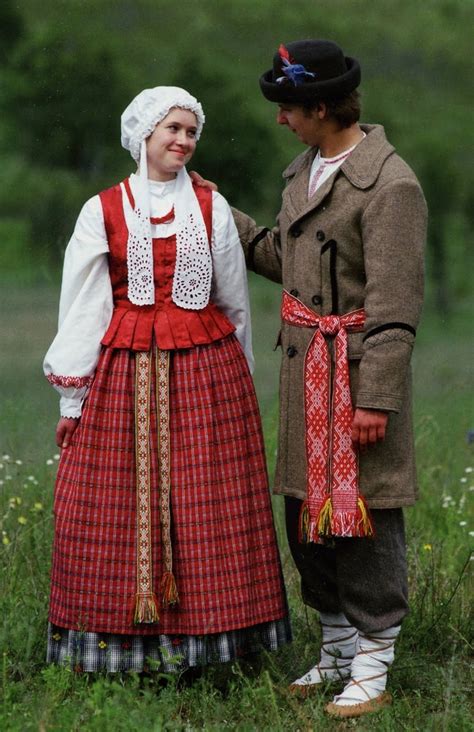 83 best Lithuanian traditional costumes images on Pinterest | Folk ...