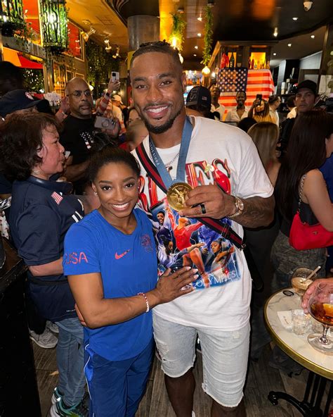 Jonathan Owens Net Worth: How Much Is He Worth in 2024 - ProfilesBus