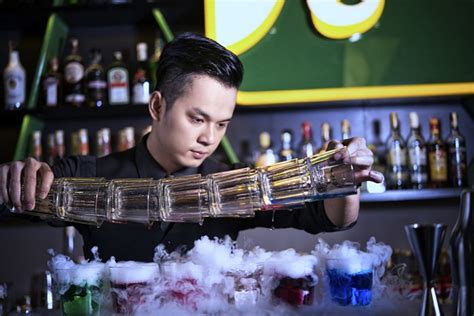 Khóa Học Flair Bartending Nghệ Thuật Biểu Diễn Pha Chế