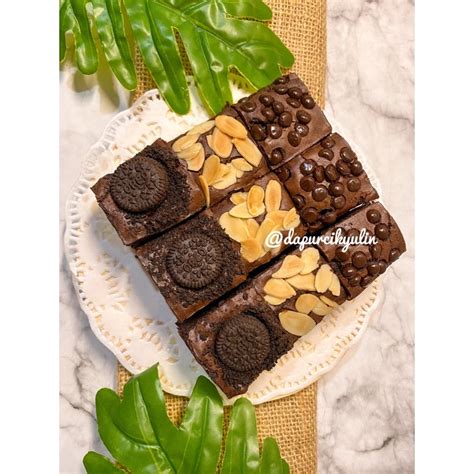 Jual Fudgy Brownies Topping Enak Istimewa X Shopee Indonesia