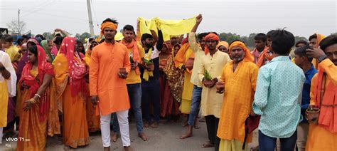 हनुमान जी की प्राण प्रतिष्ठा को लेकर निकला भव्‍य कलश यात्रा श्रीनारद